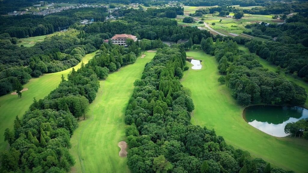 赤とんぼカントリークラブを上空から撮影した画像
